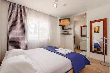 Hotel If - Hostel/backpacker 3*