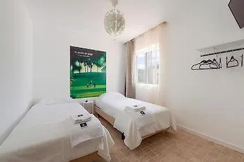 If - Hostel/backpacker Hotel 3*