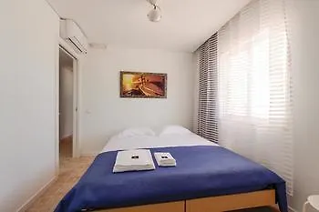 If - Hostel/backpacker Vilamoura